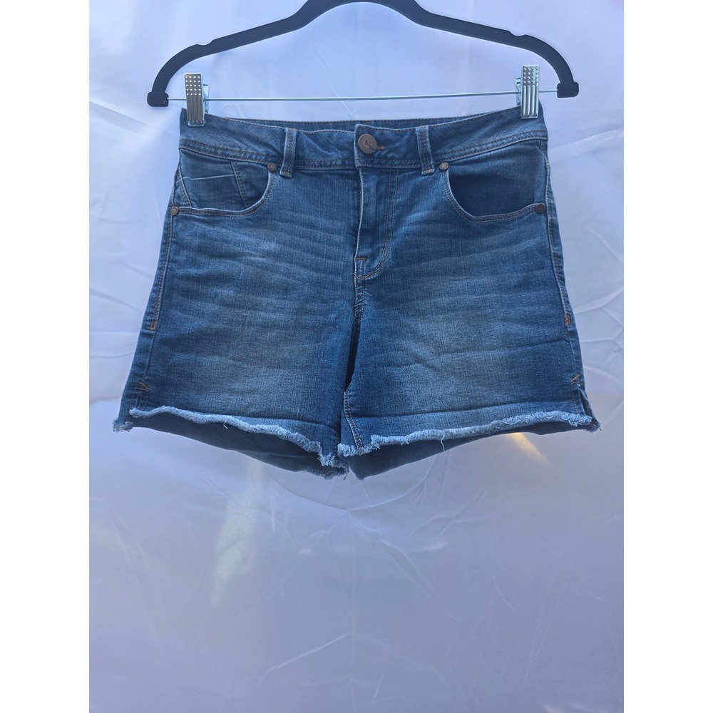 1822 Denim Womens Medium Wash Frayed Raw Hem Jean Shorts Size 6